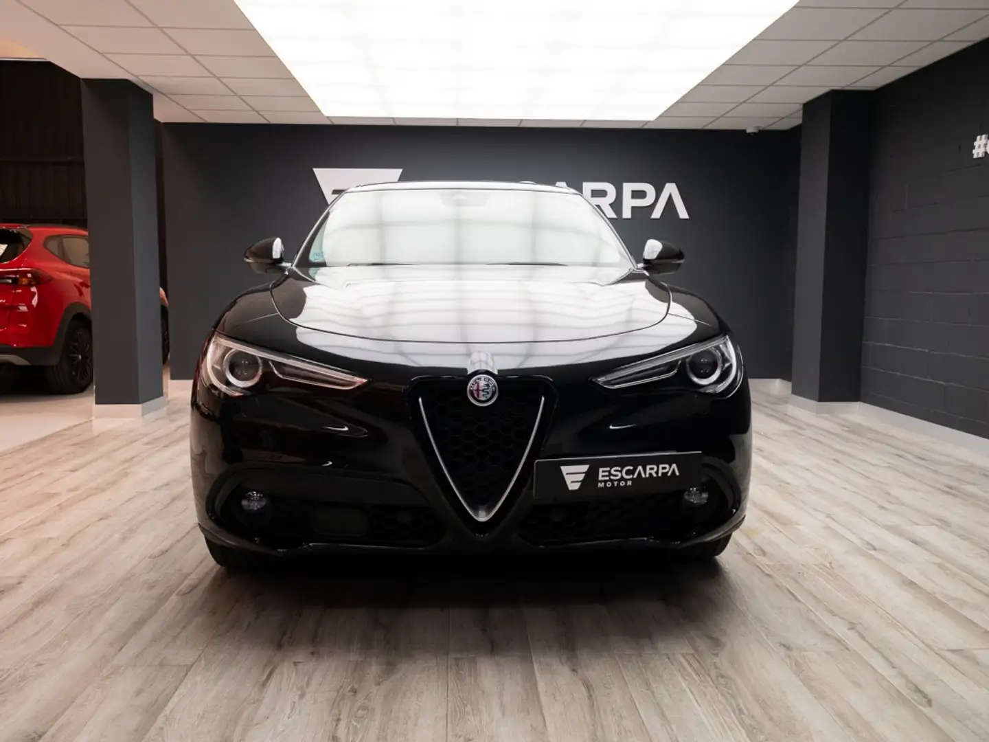 Alfa Romeo Stelvio 2.2 Executive AWD 190 Aut. Schwarz - 2