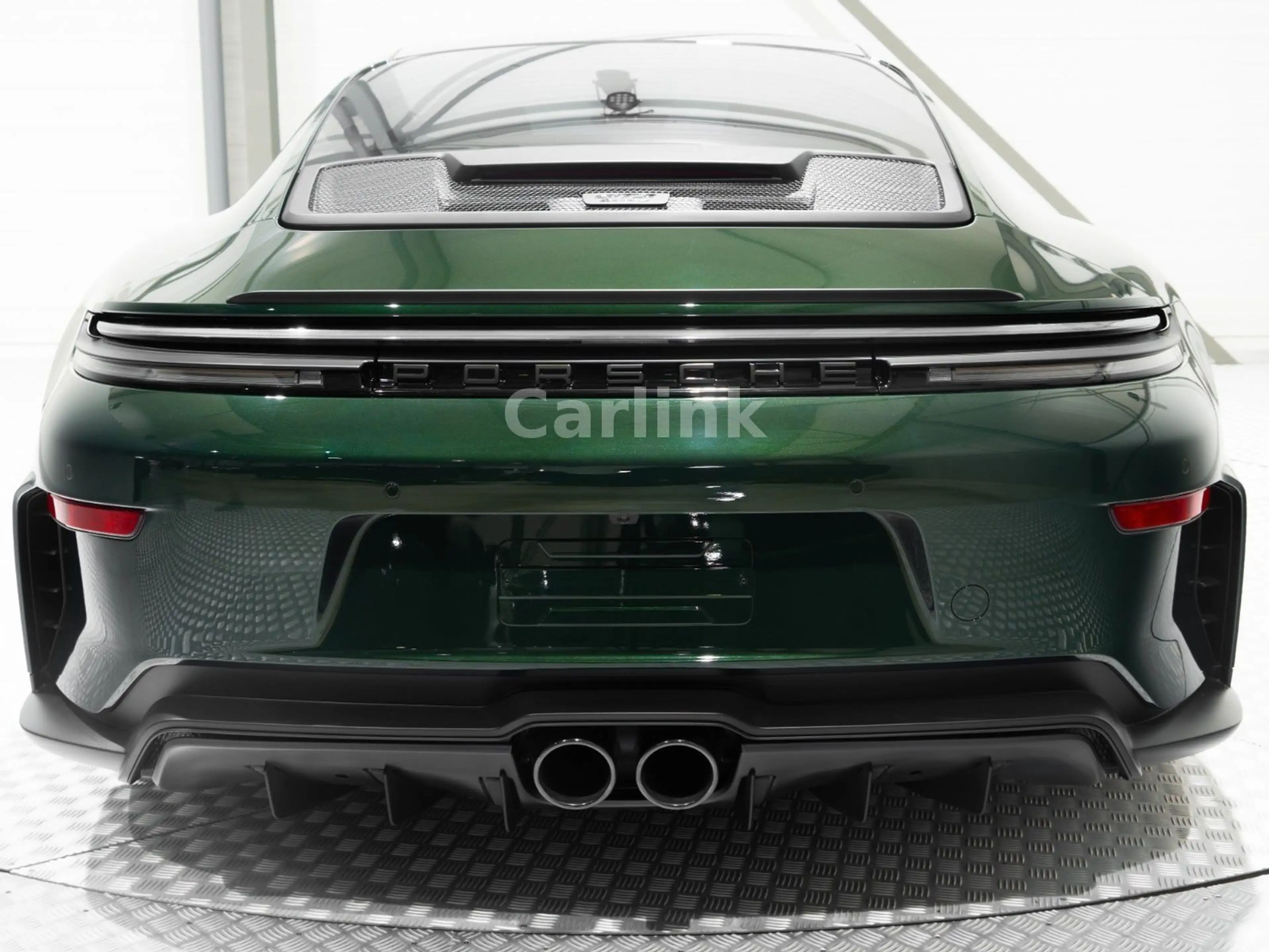 Porsche 911 (992.2) GT3 TOURING - OAK GREEN - LIFT - — photo 6