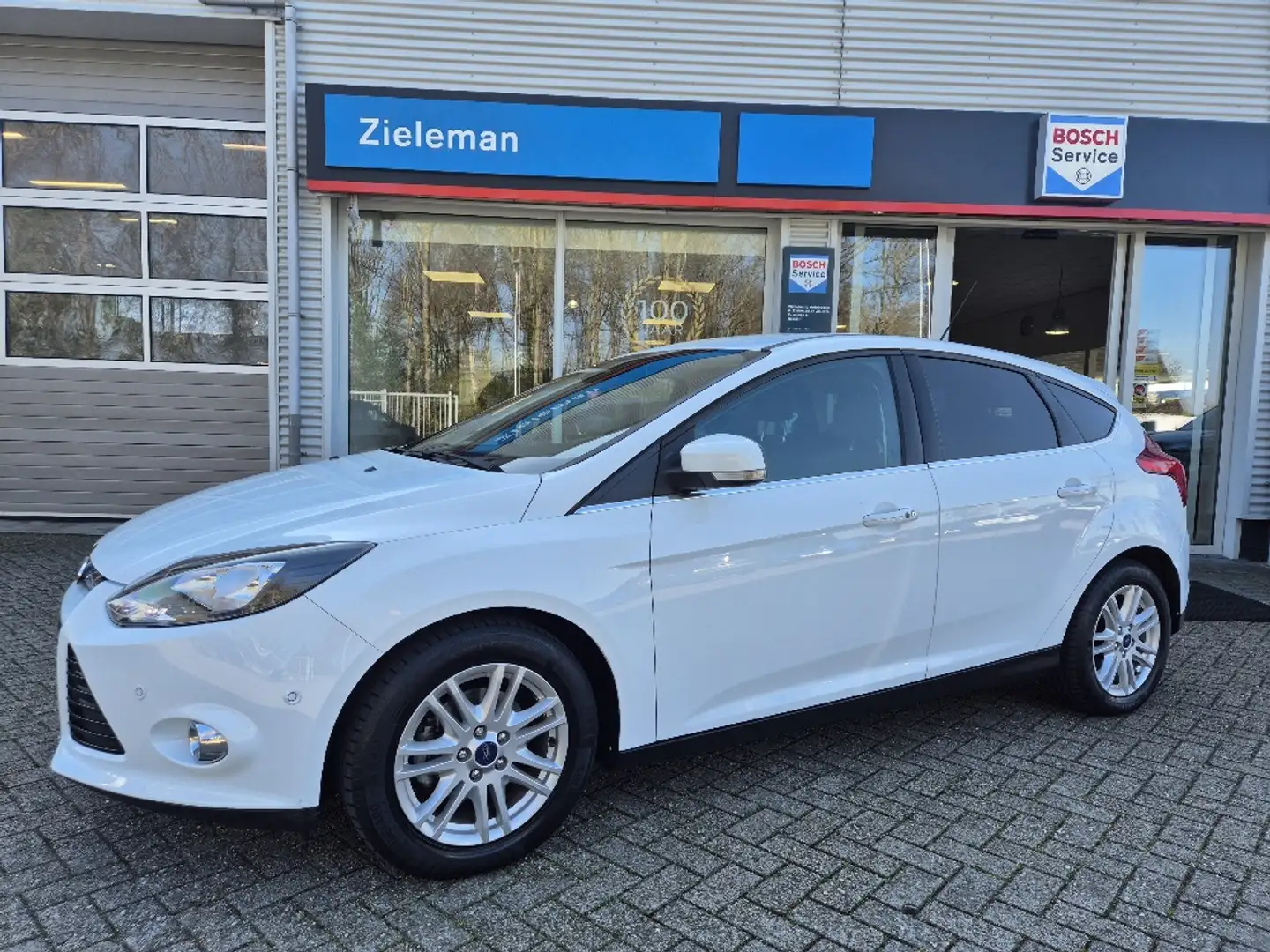 Ford Focus 1.0 EcoBoost 100 Titanium - MOTOR DEFECT Wit - 1