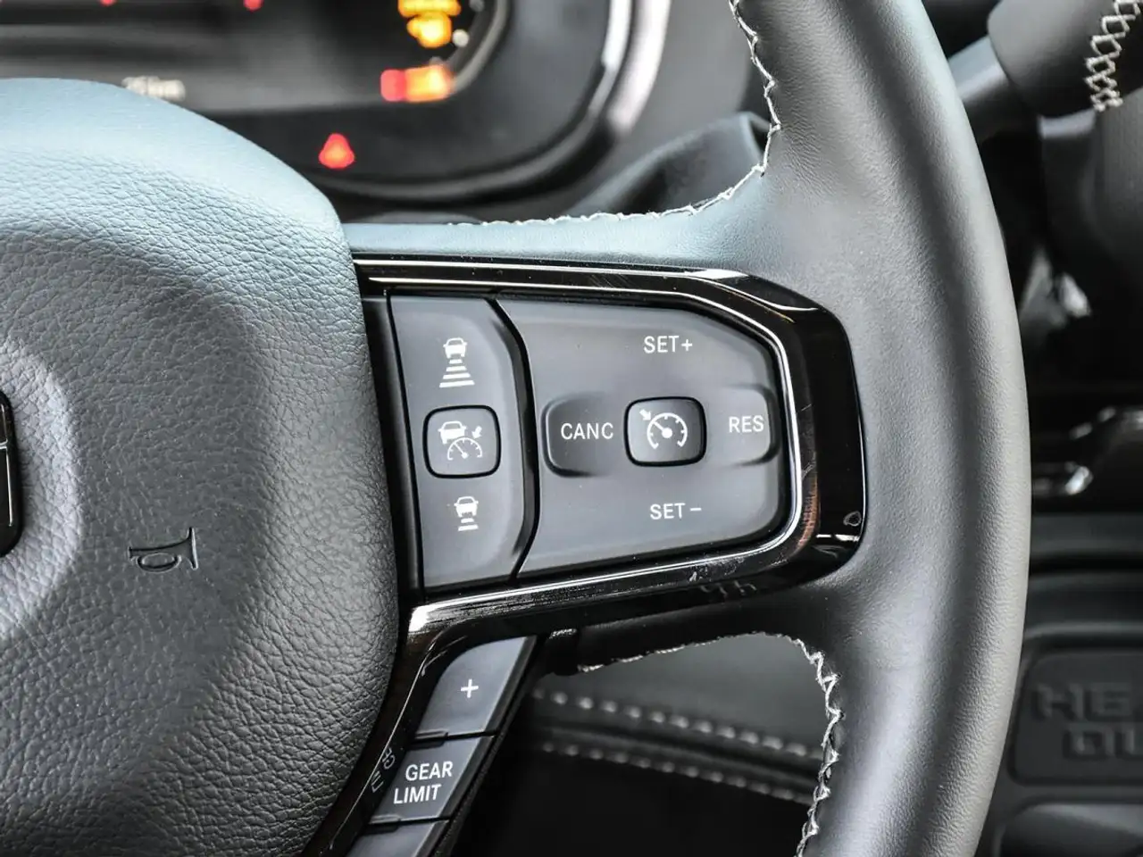 RAM 2500 снимка RAM 2500