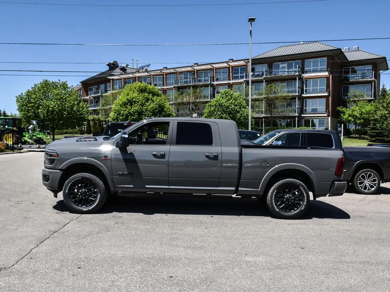 RAM 2500 снимка RAM 2500
