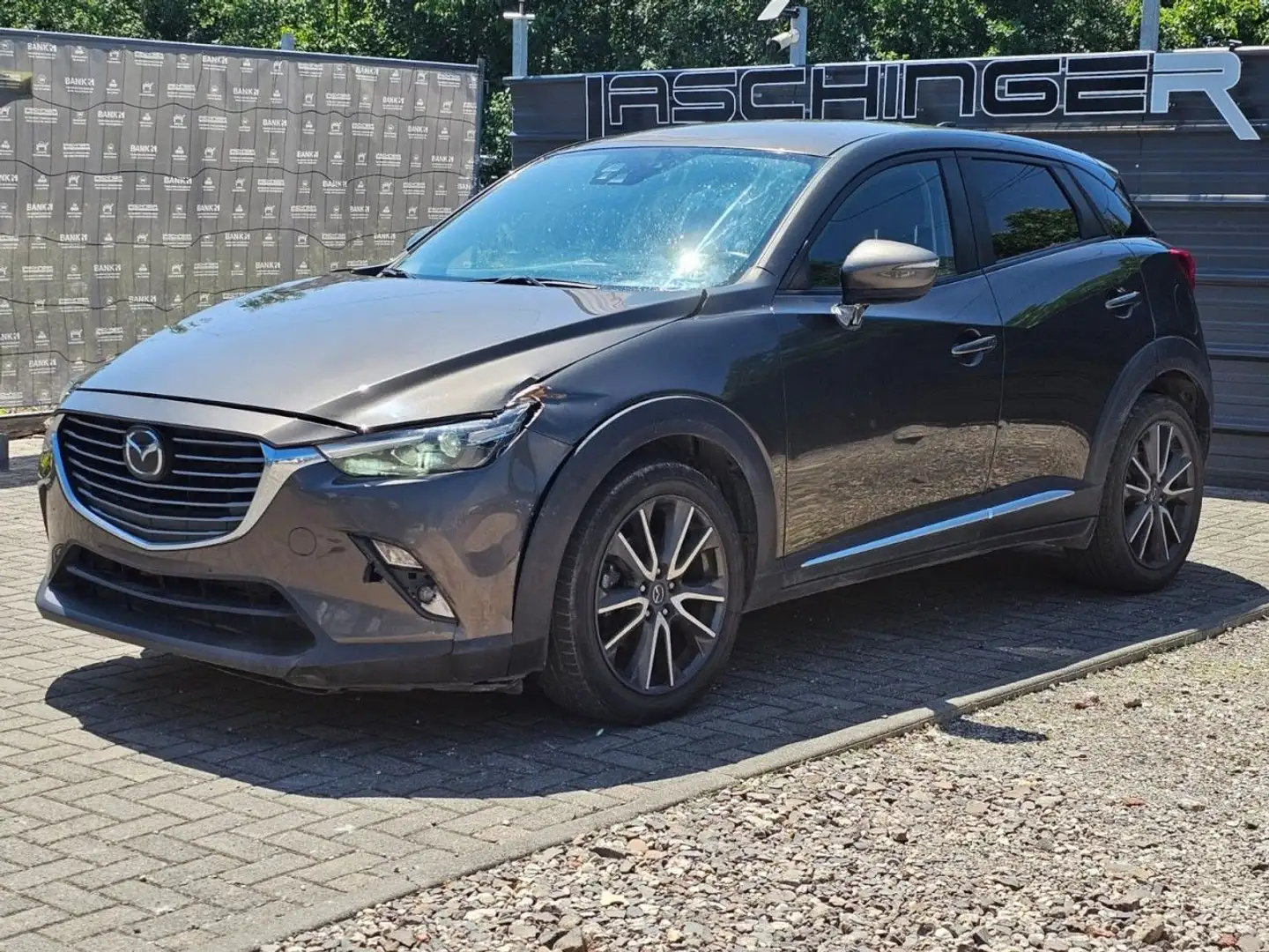 Mazda CX-3 Sports-Line Unfall LED HUD KAM GRA Bose Grijs - 2