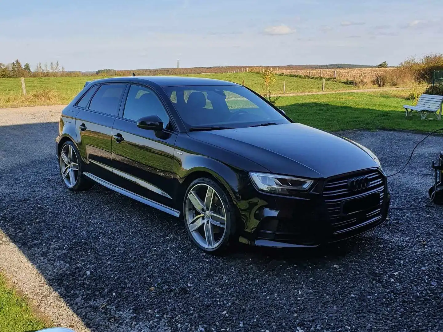 Audi A3 35 TDi S line S tronic Noir - 1