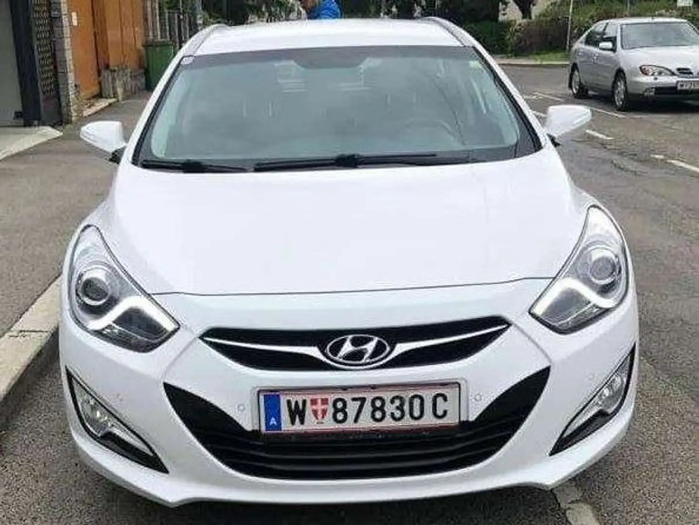 Hyundai i40 Comfort 1,7 CRDi Weiß - 2