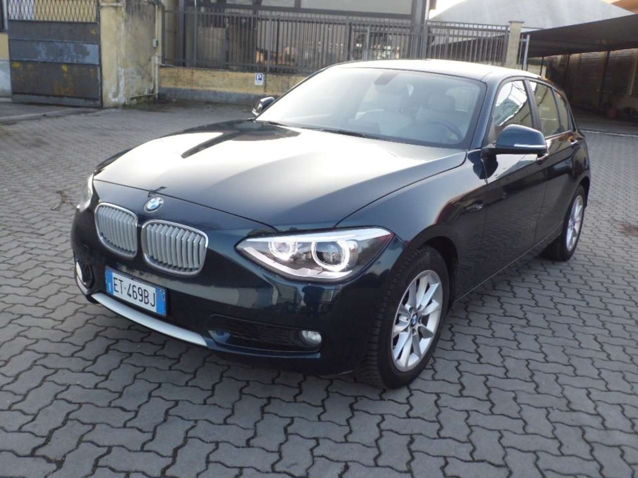 BMW 120 d xDrive 5p. Urban