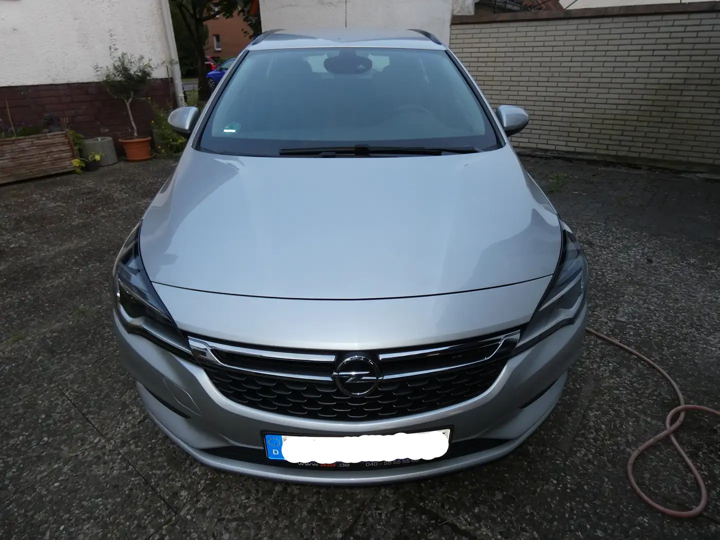 Opel Astra Astra 1.0 Turbo Edition EU6 Sports Tourer ( AHK ) Grau - 1
