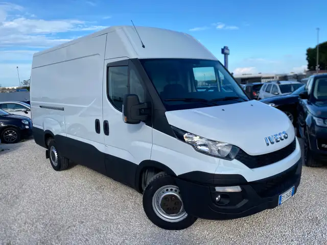 Iveco Daily 35S15 2.3 MTJ H2 SV 145 CV PATENTE B