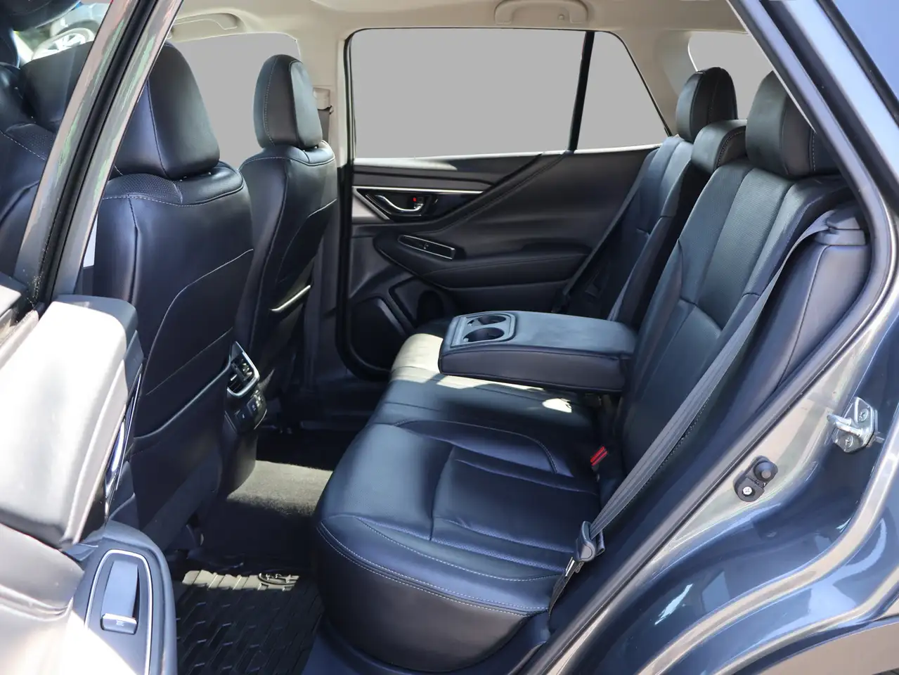 Subaru OUTBACK fotografie Subaru OUTBACK