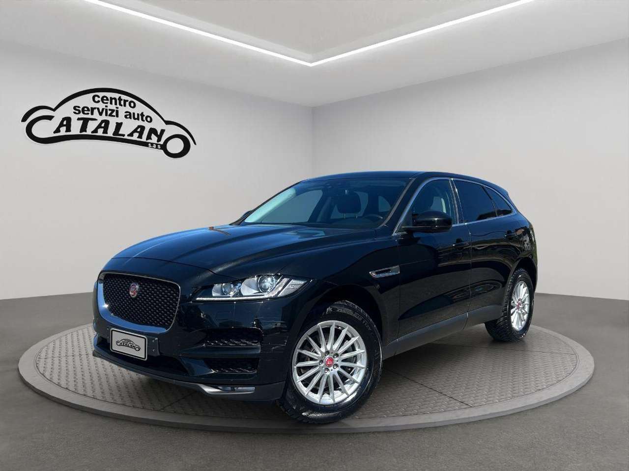 Jaguar F-Pace 2.0 D 180 CV aut. R-Sport