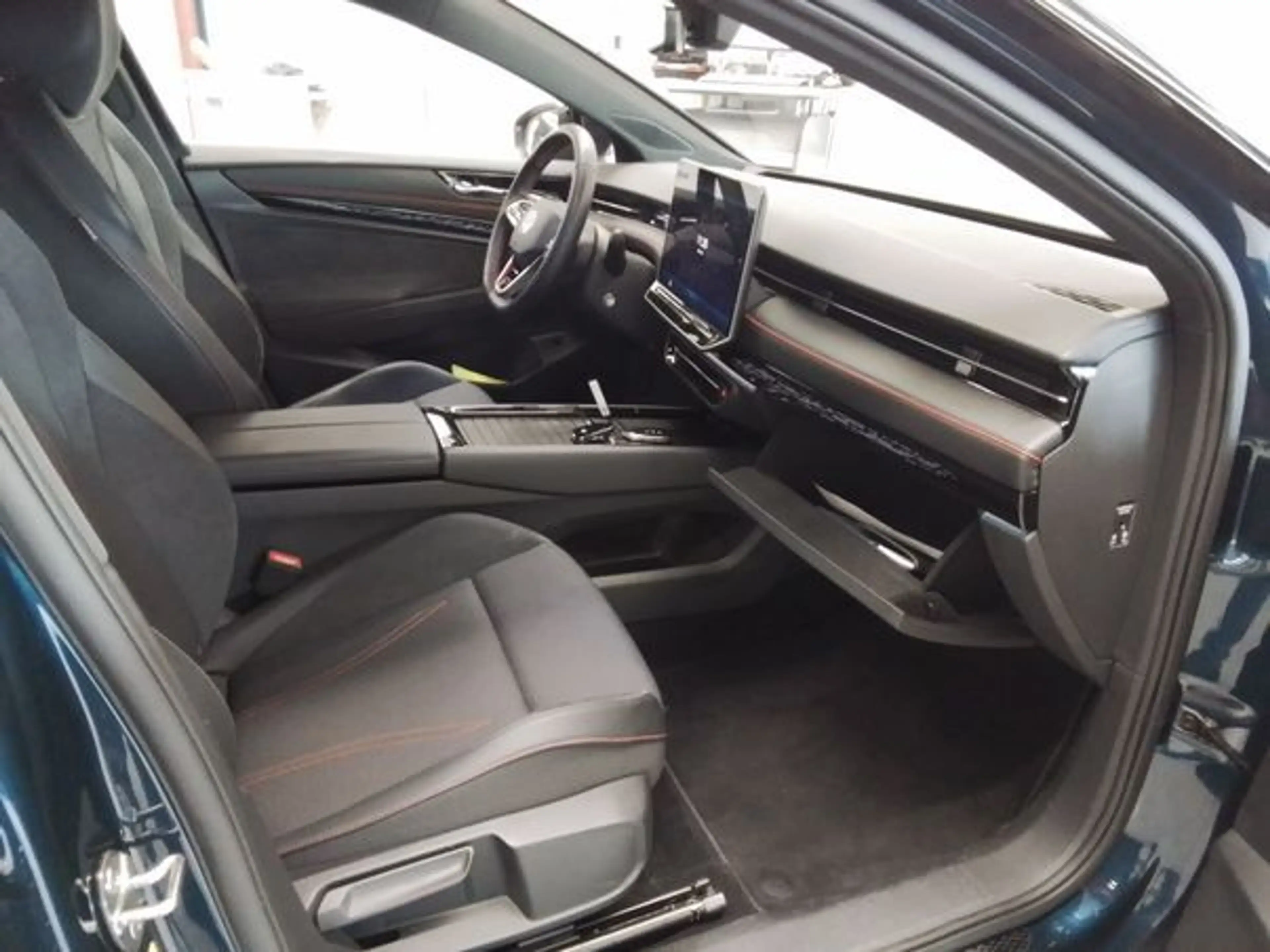 Volkswagen ID.7 GTX Tourer 4MOTION 250 kW (340 PS) 86 kWh 1-Gan... — photo 7