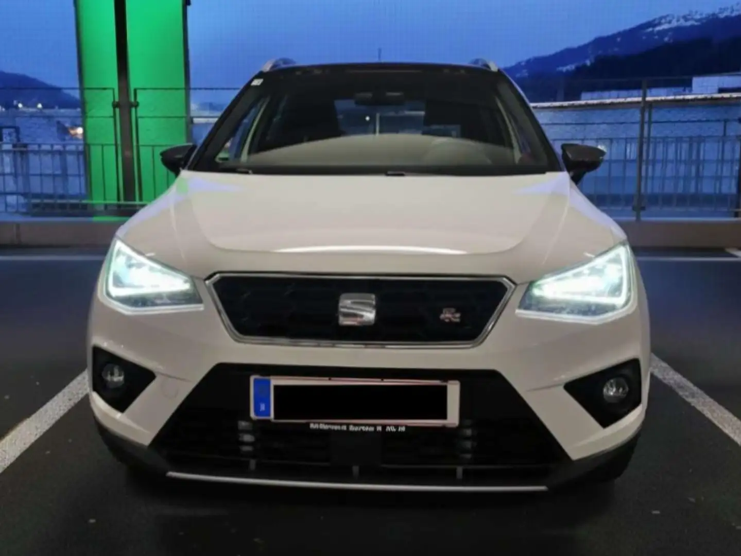 SEAT Arona Arona 1,0 Eco TSI FR Fastlane FR Weiß - 1