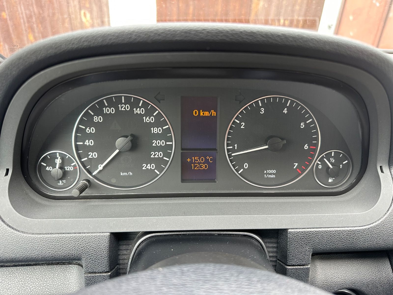 Mercedes-Benz A 150 Classic 1. Hand unfallfrei — photo 8