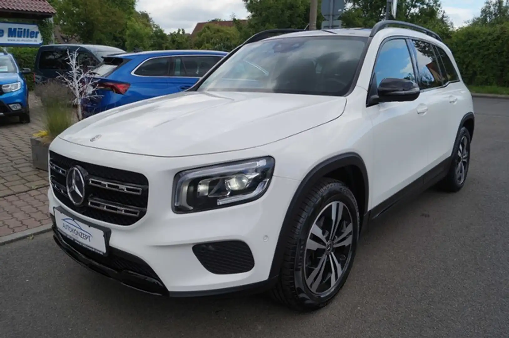 Mercedes-Benz GLB 250 4Matic LED-CarPlay-P.Dach-Spur-.36830km Weiß - 2