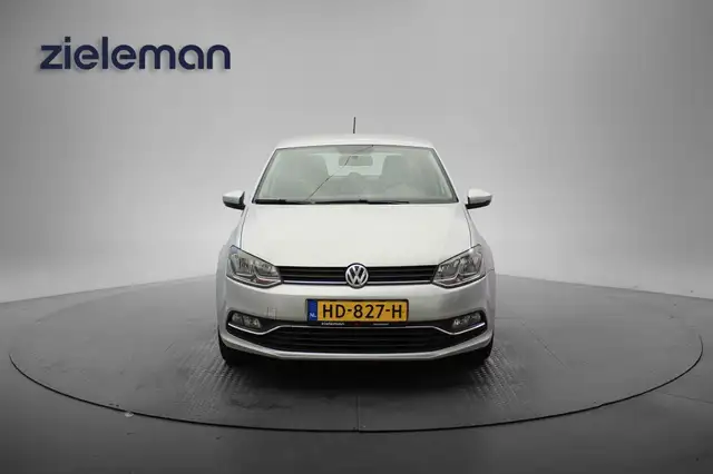 Volkswagen Polo view 13