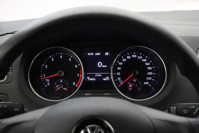 Volkswagen Polo view 20