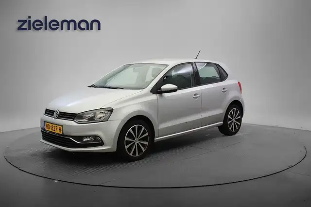 Volkswagen Polo view 18
