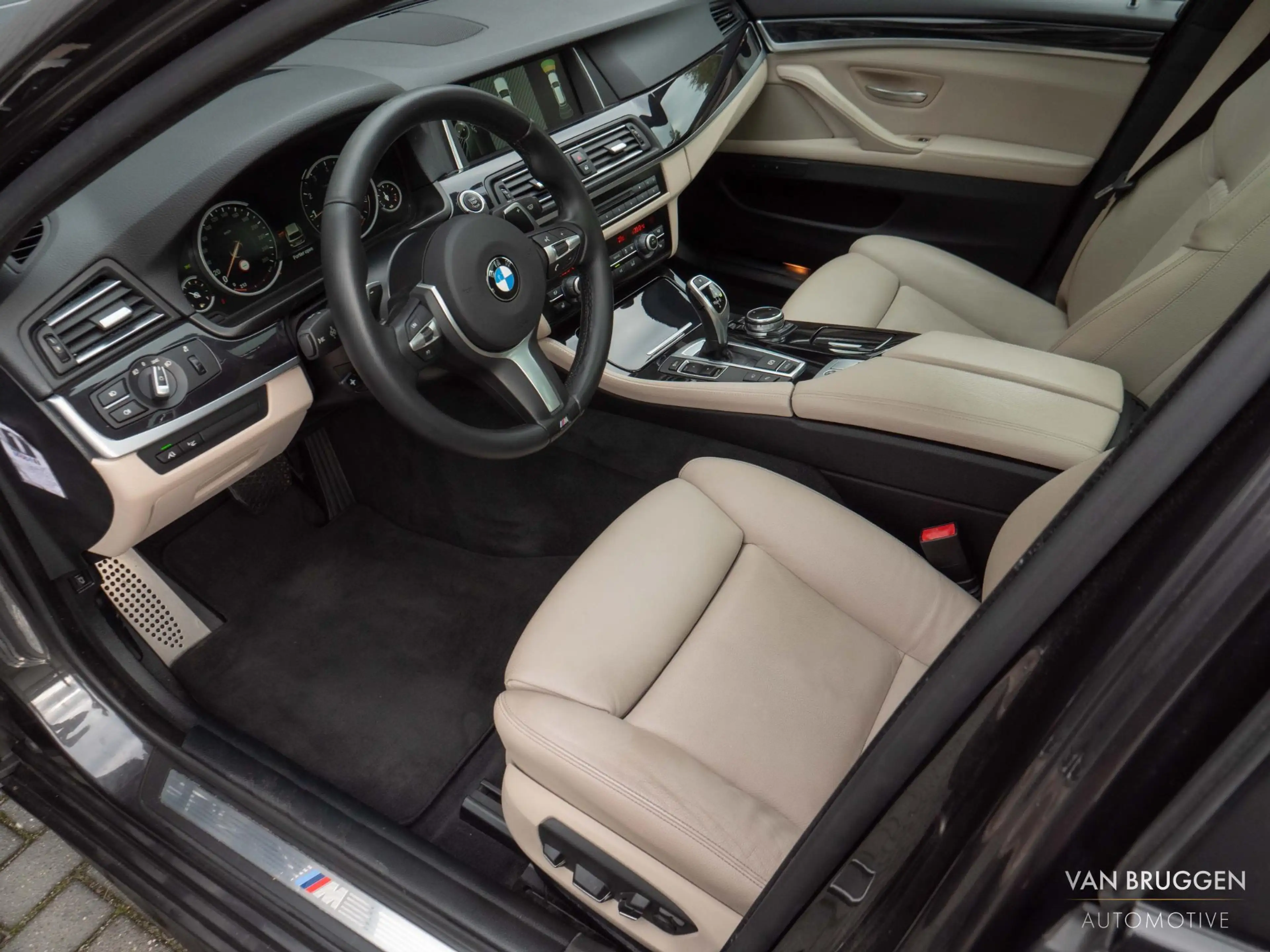 BMW 528 5-serie Touring 528i M-Sport High Executive Pano H — photo 11
