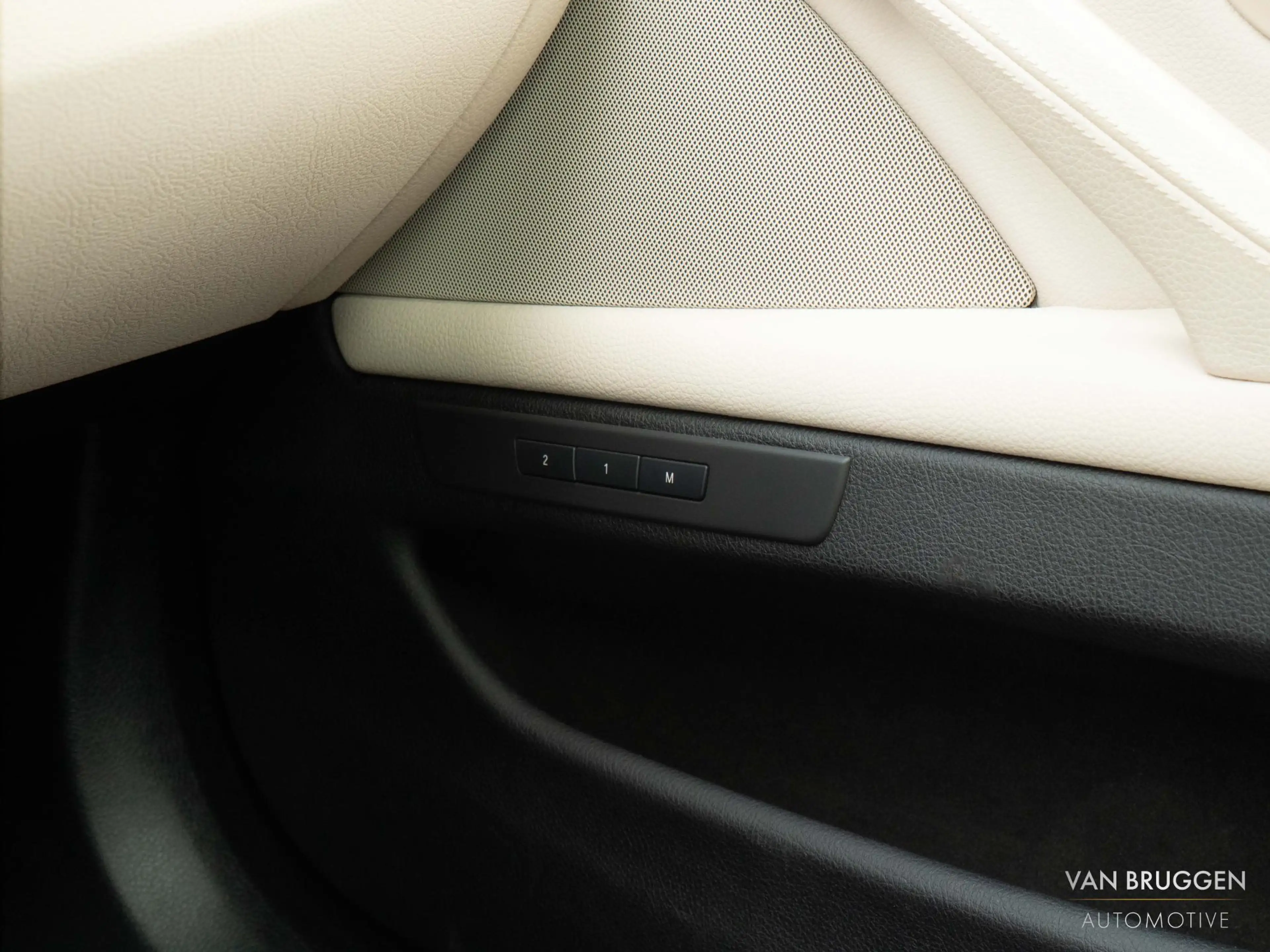 BMW 528 5-serie Touring 528i M-Sport High Executive Pano H — photo 18