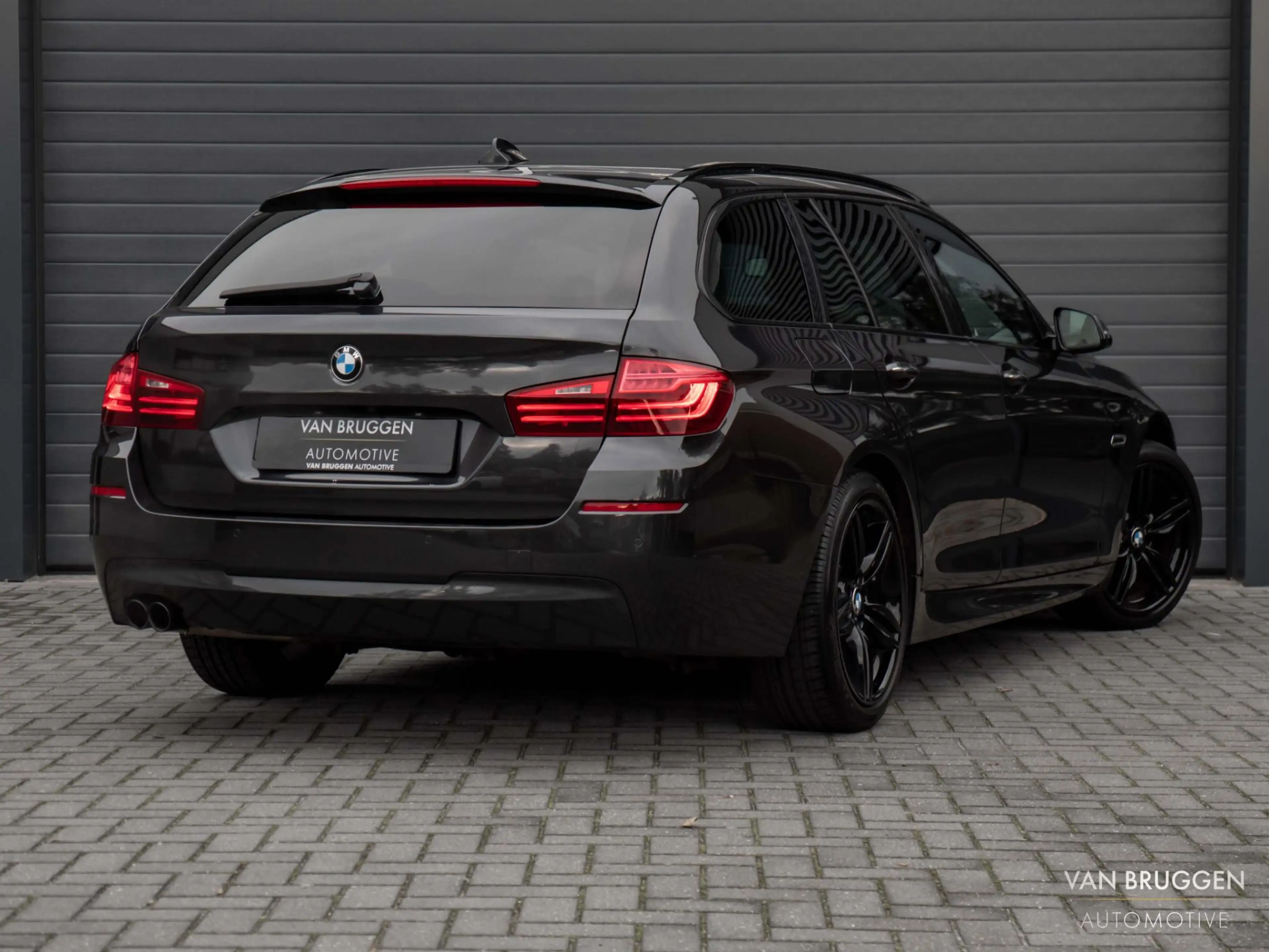 BMW 528 5-serie Touring 528i M-Sport High Executive Pano H — photo 3