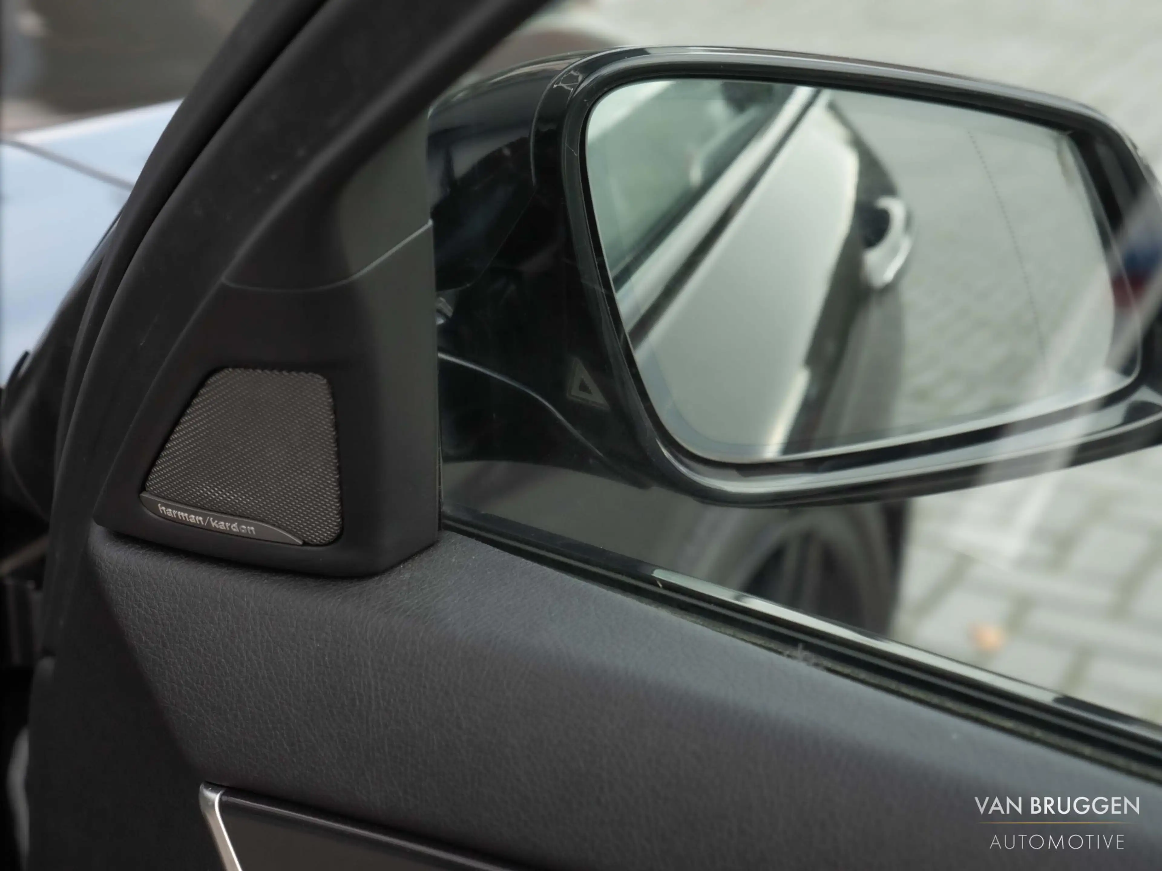 BMW 528 5-serie Touring 528i M-Sport High Executive Pano H — photo 15