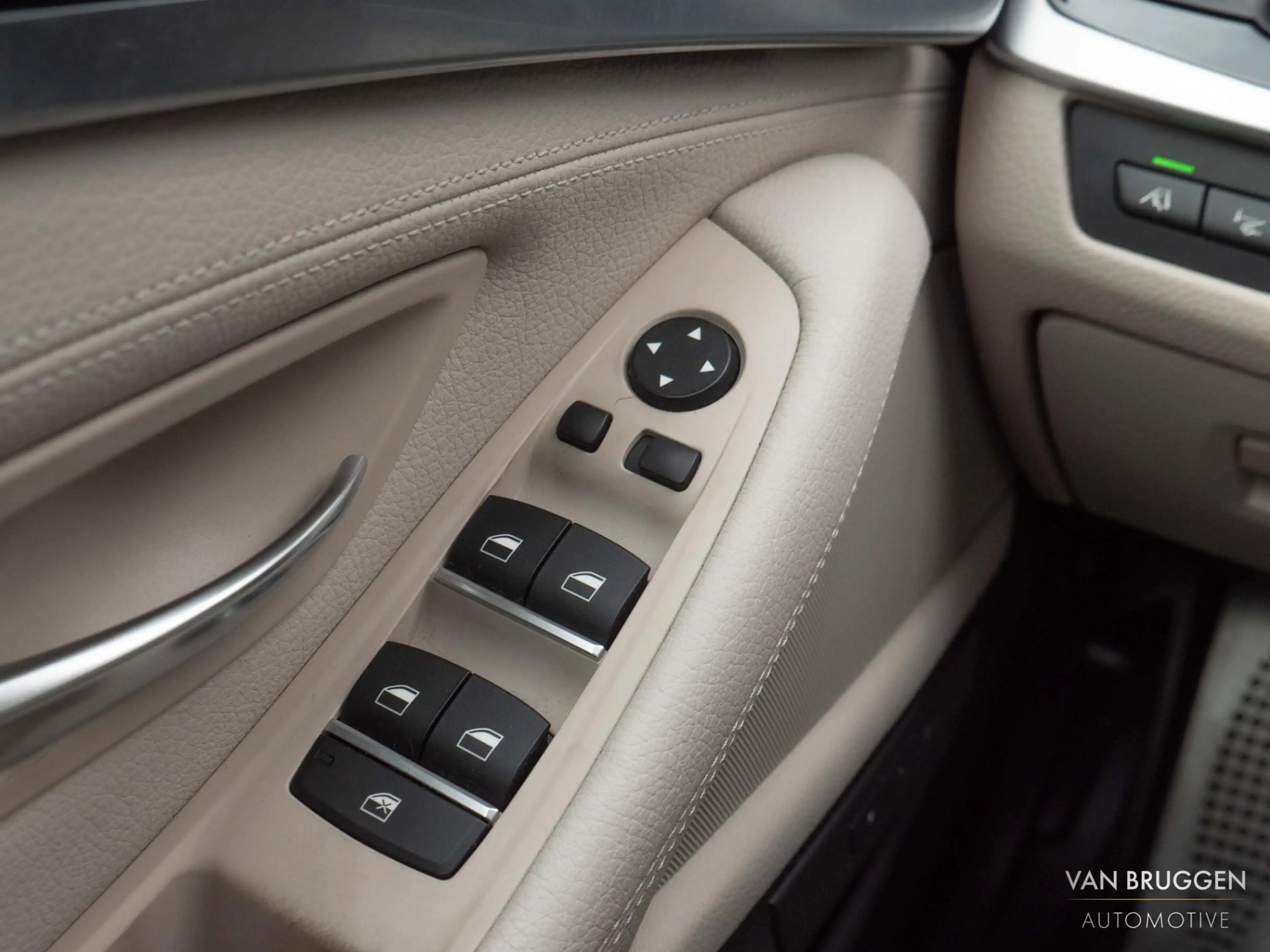 BMW 528 5-serie Touring 528i M-Sport High Executive Pano H — photo 36