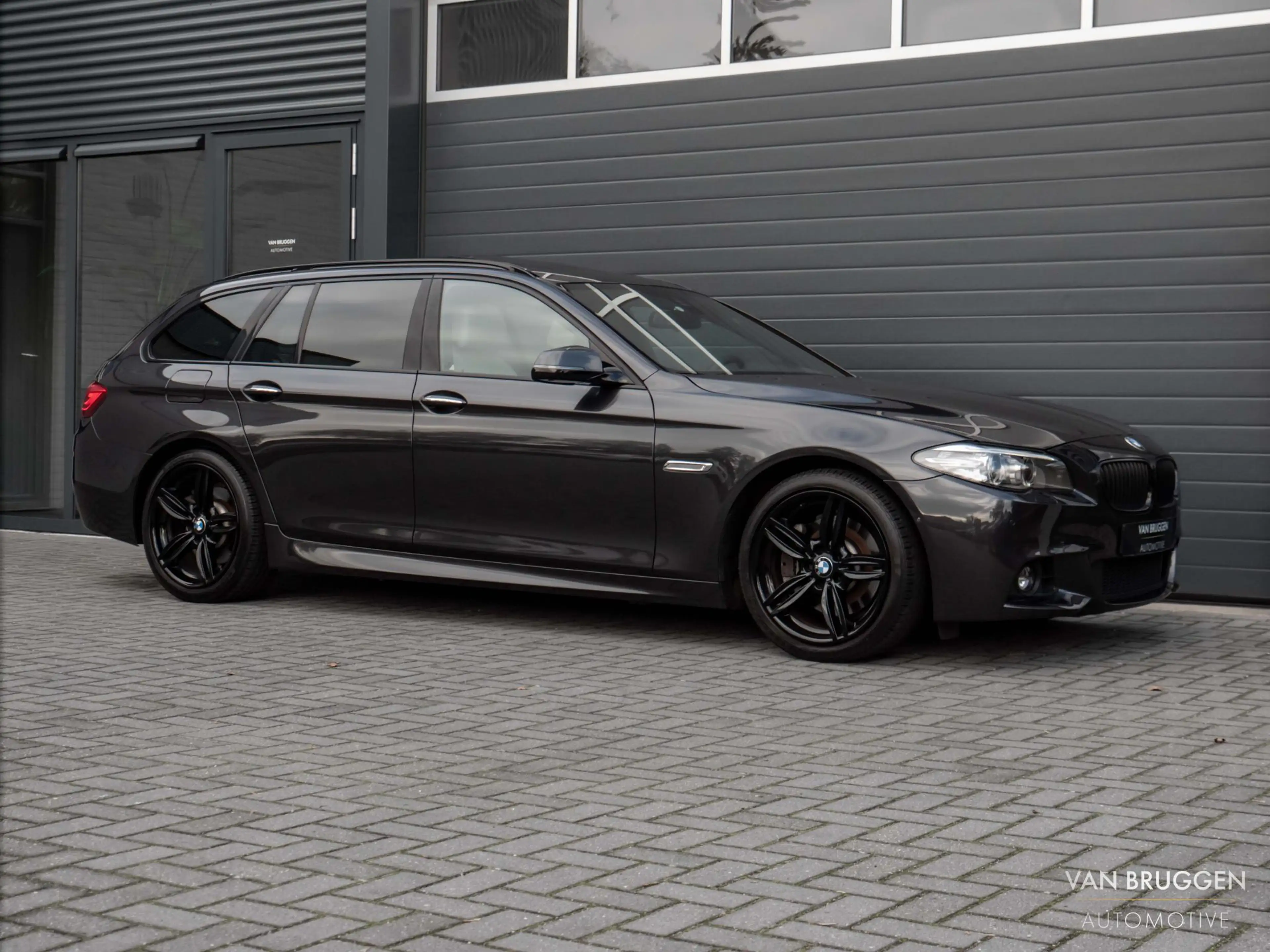 BMW 528 5-serie Touring 528i M-Sport High Executive Pano H — photo 14