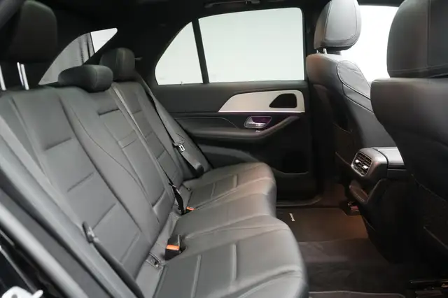 Mercedes-Benz Gle view 10