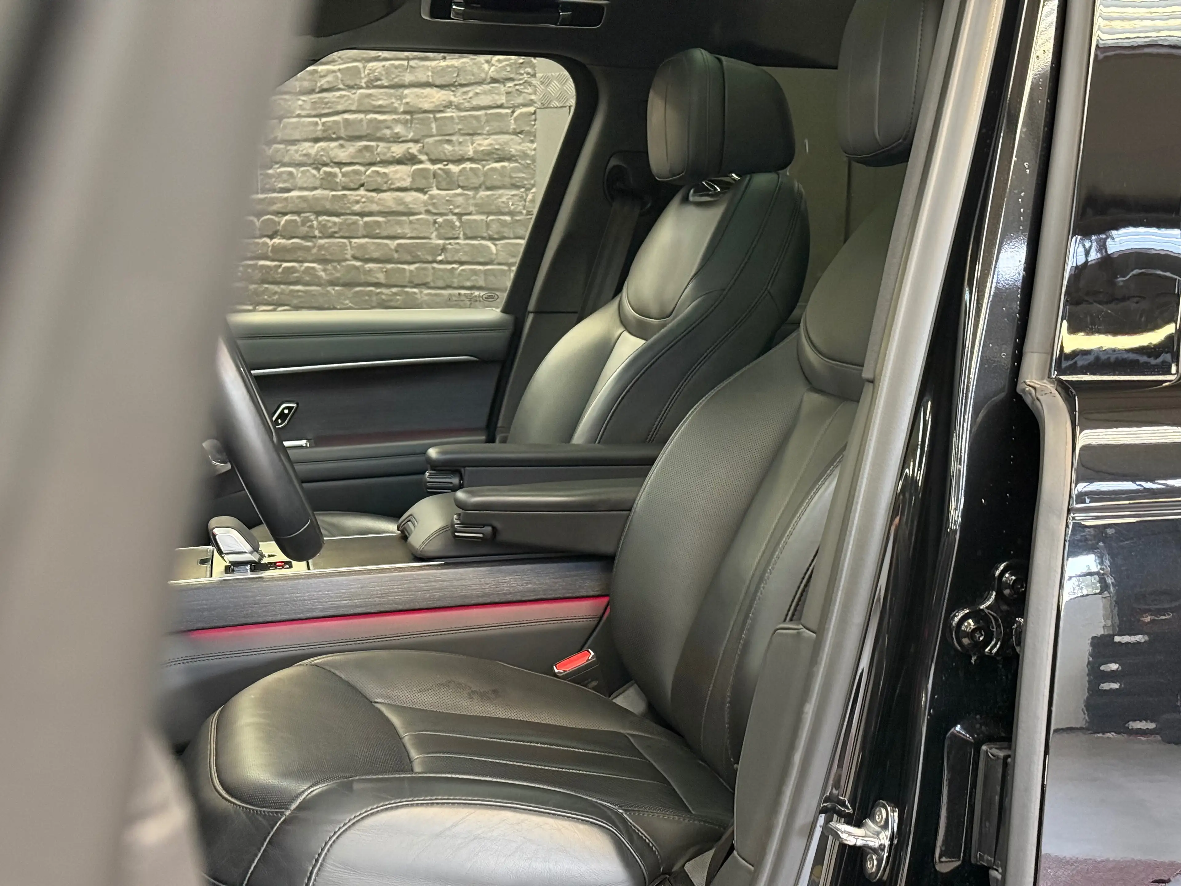 Land Rover Range Rover Range Rover 3.0 P400 MHEV HSE HSE — photo 15