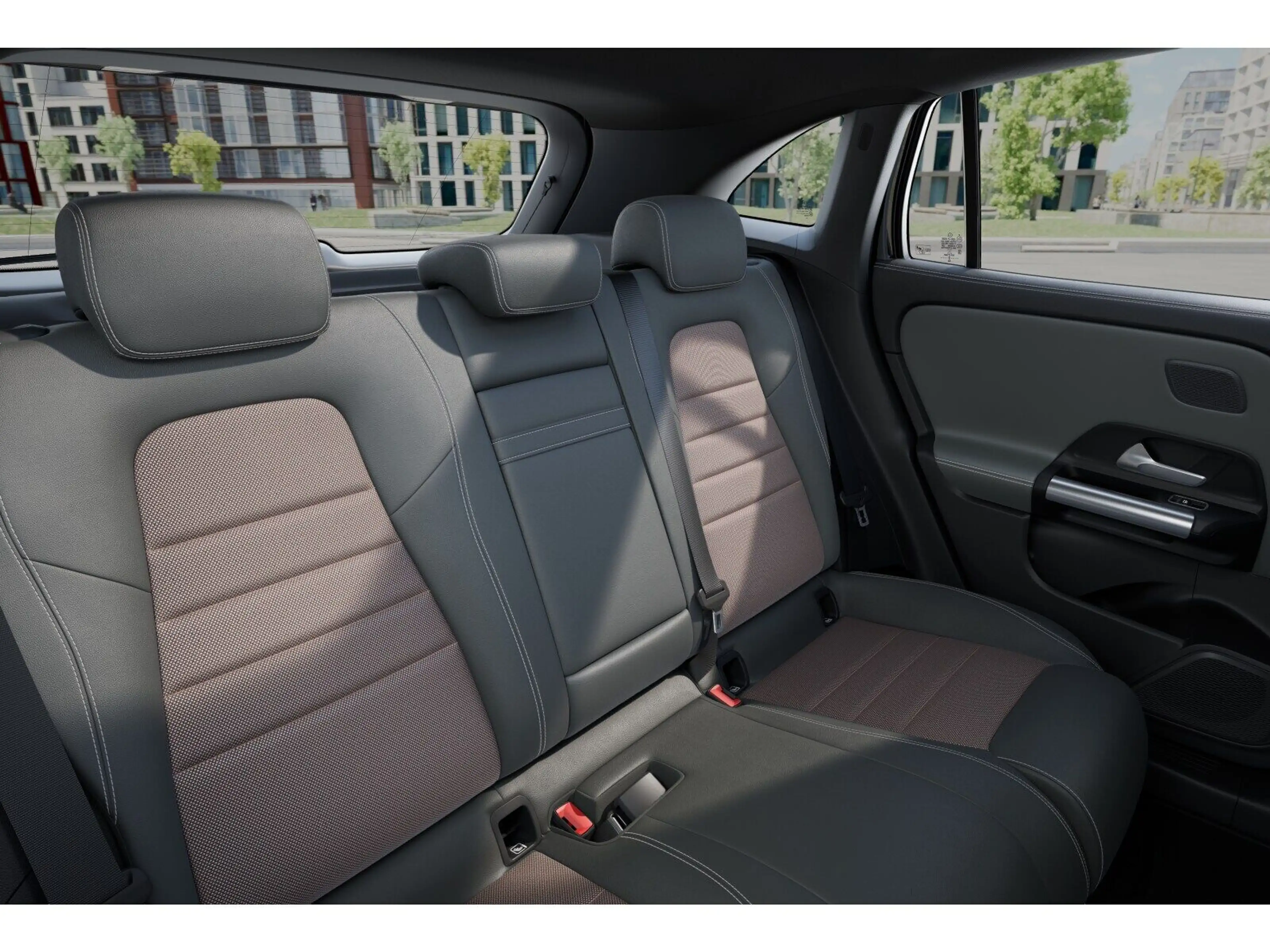 Mercedes-Benz EQA 300 4M  4M PANO+Memory+Distronic+360 — photo 10