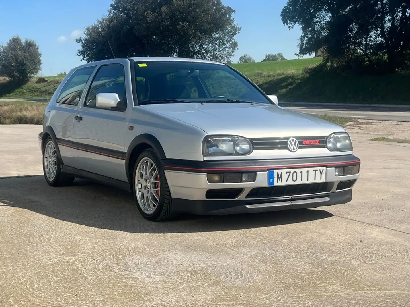 Volkswagen Golf 2.0 GTi 20 Aniversario - 2