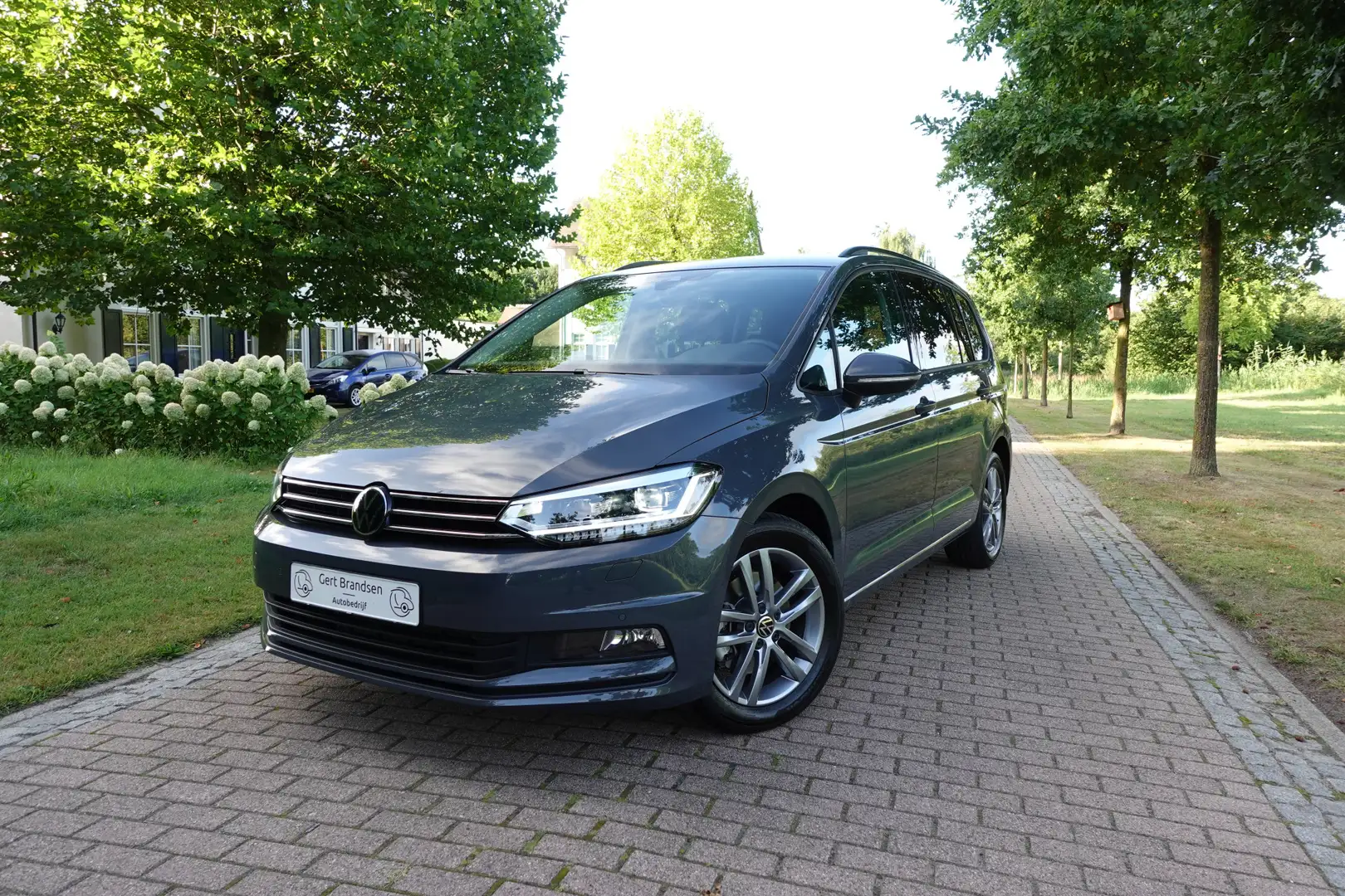 Volkswagen Touran 1.5 TSI Comfortline 7 Persoons - 1