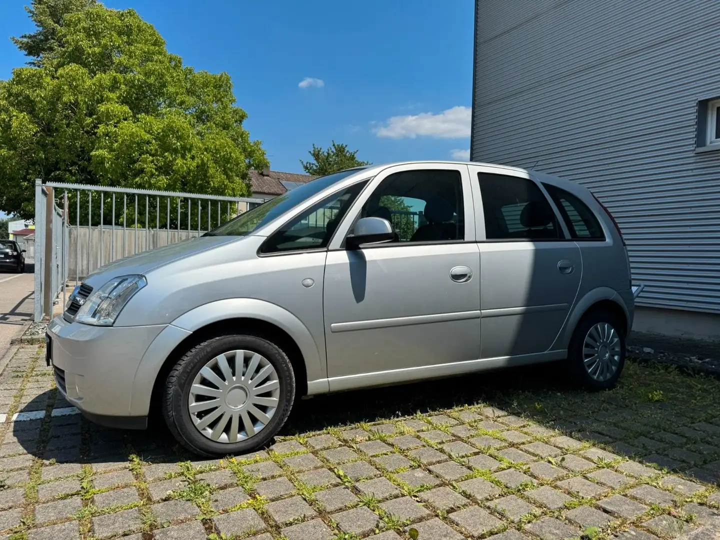 Opel Meriva *Edition*1.6*Klima*Servo*ELFH*TÜV*1.Hand* Silber - 2