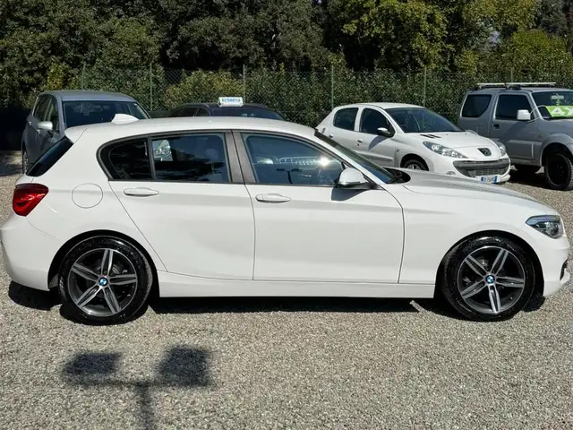 BMW 118 Serie 1 118d Sport 5p auto TAGLIANDI UFFICIALI !!