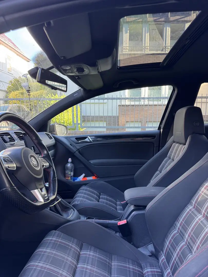 Volkswagen Golf GTI Wenig Kilometer in gutem Zustand - 2