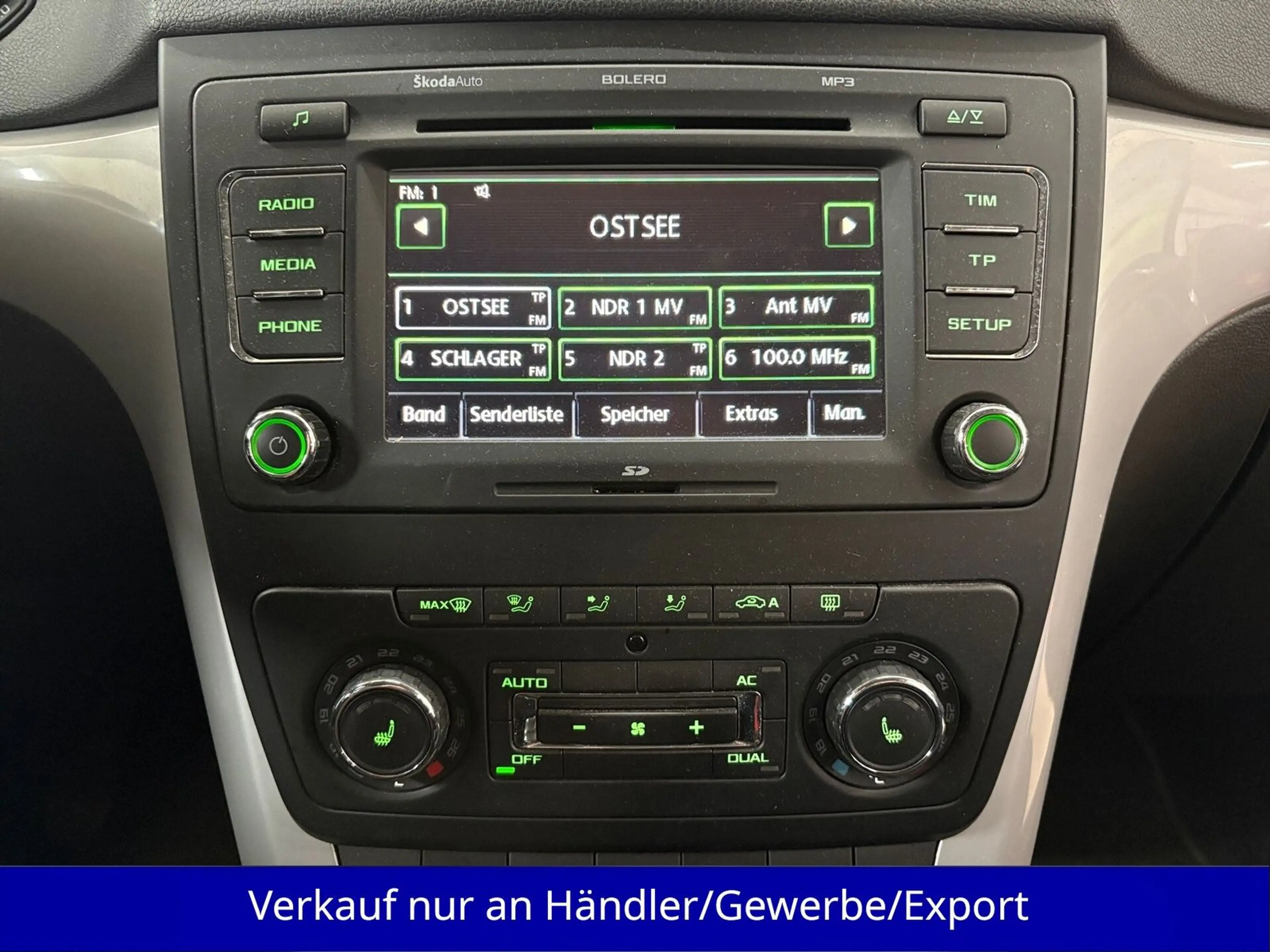 Skoda Yeti 1.4 TSI 1.Hand Klimaautomatik SHZ PDC — photo 13