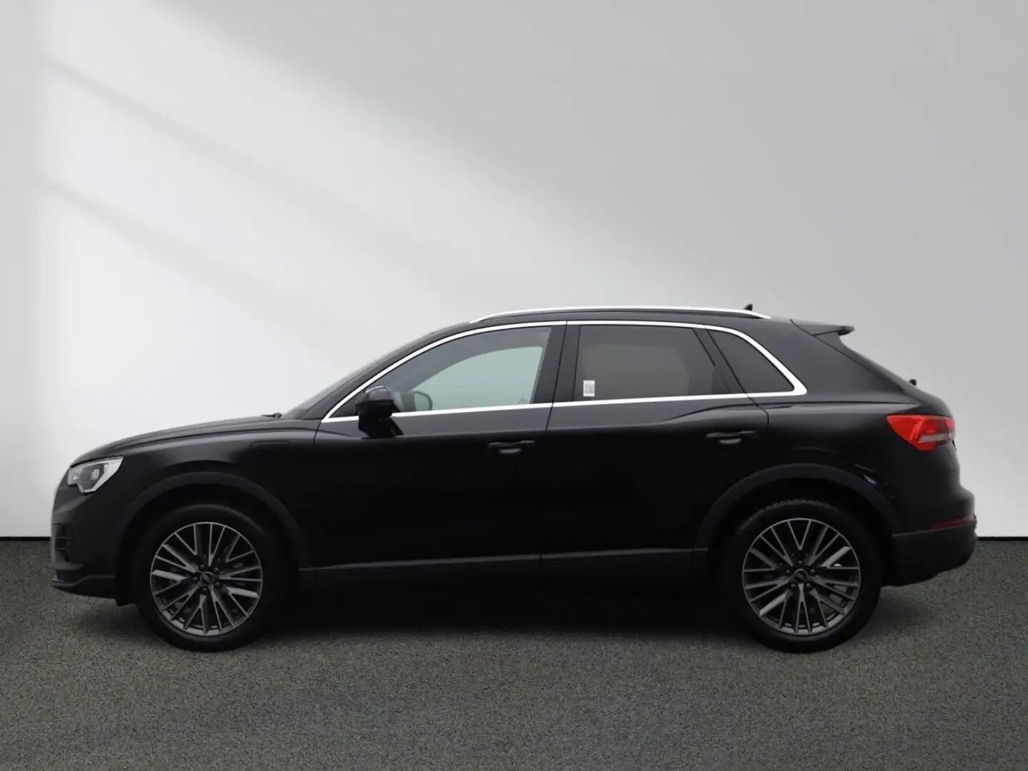 Audi Q3 45 TFSI e S tronic LED B&O Pano Digi-Cockpit Schwarz - 2