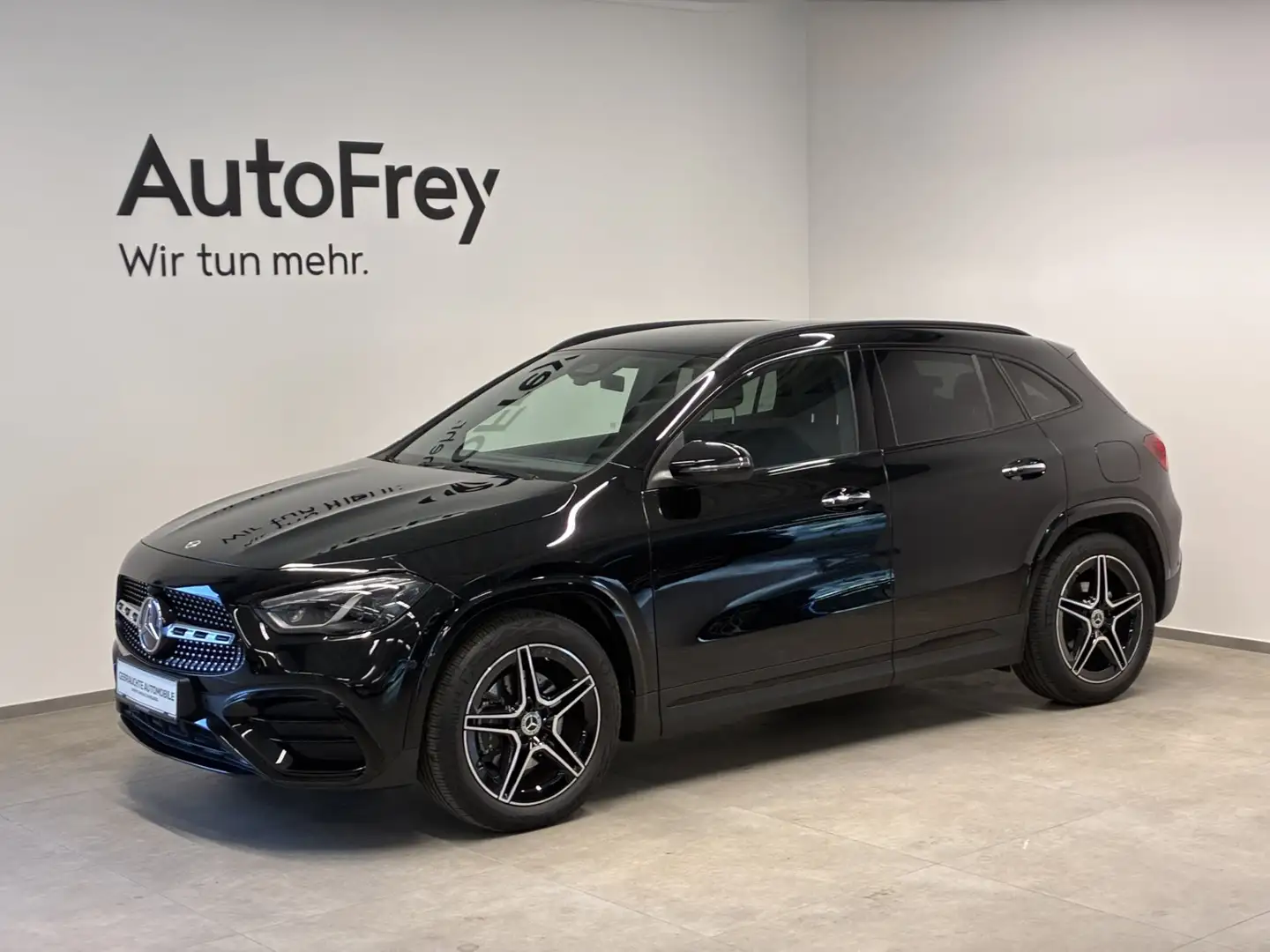 Mercedes-Benz GLA 200 d 4MATIC Schwarz - 1