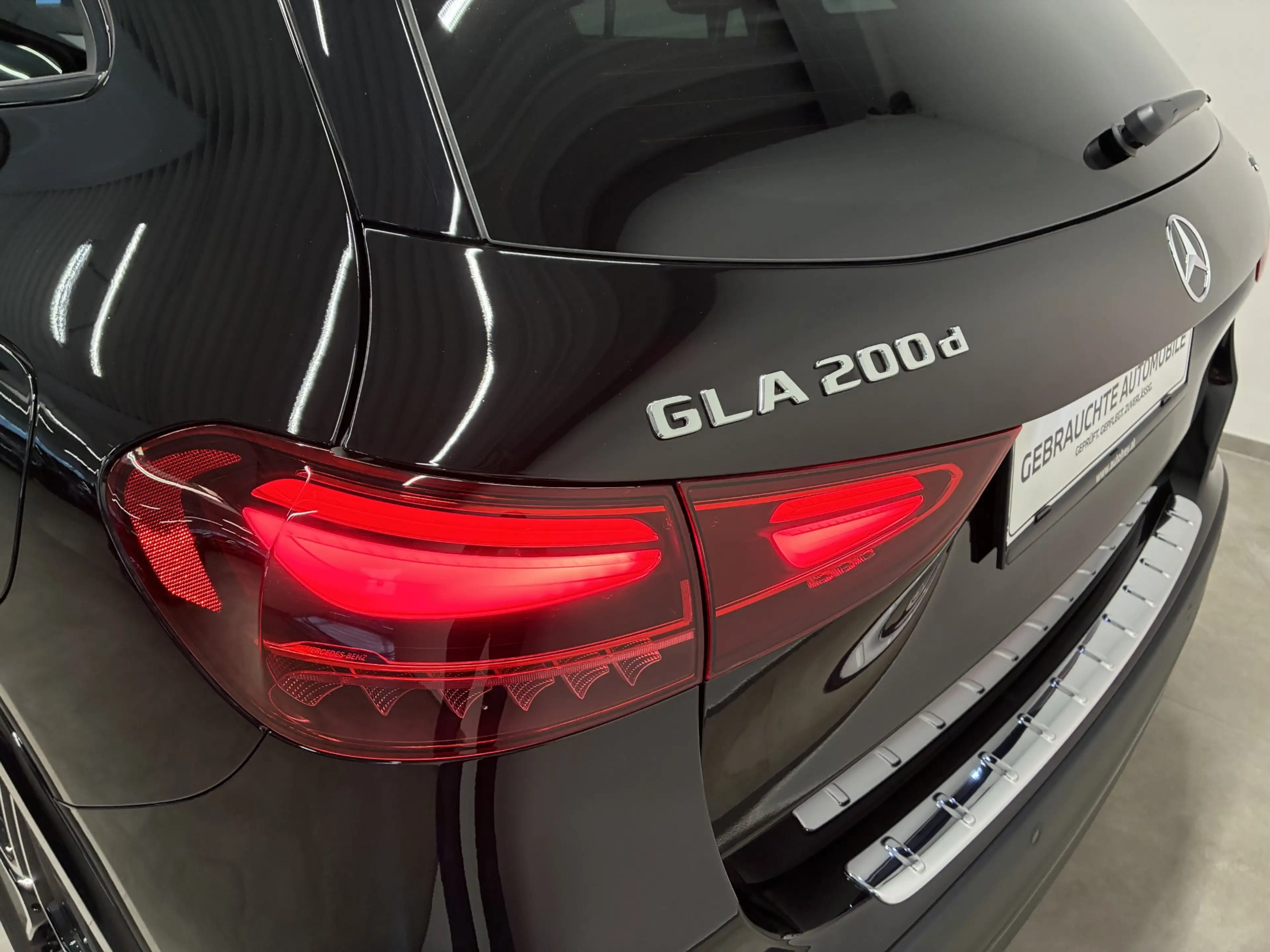 Mercedes-Benz GLA 200 d 4MATIC — photo 6