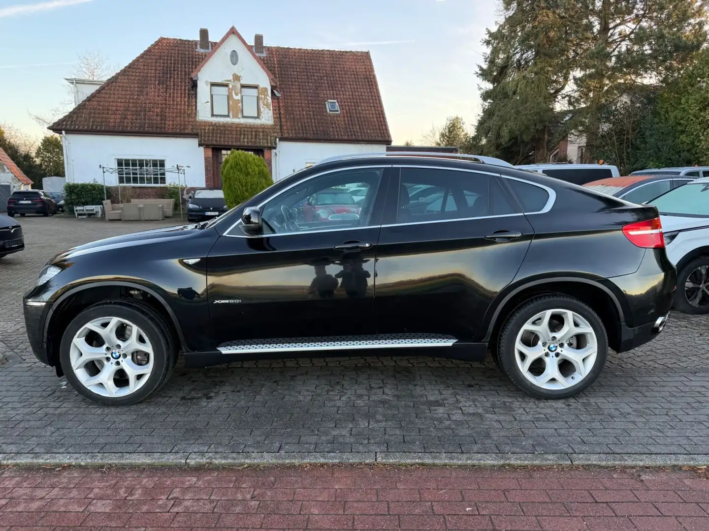 BMW X6 xDrive50i*Individual*4.4*SortPaket*HeadUp*AHK Nero - 1