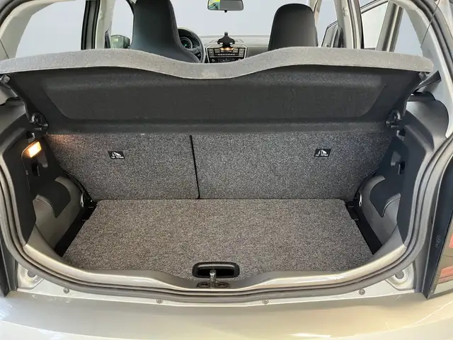 Volkswagen E-Up! view 14