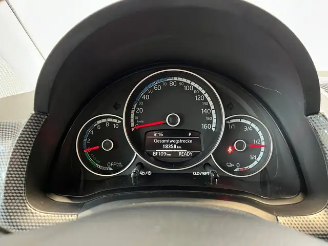 Volkswagen E-Up! view 12