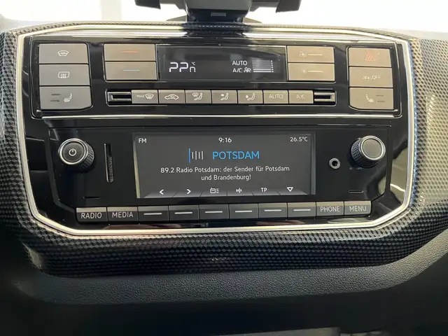 Volkswagen E-Up! view 13
