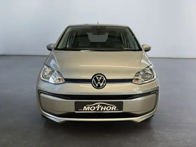 Volkswagen E-Up! view 6