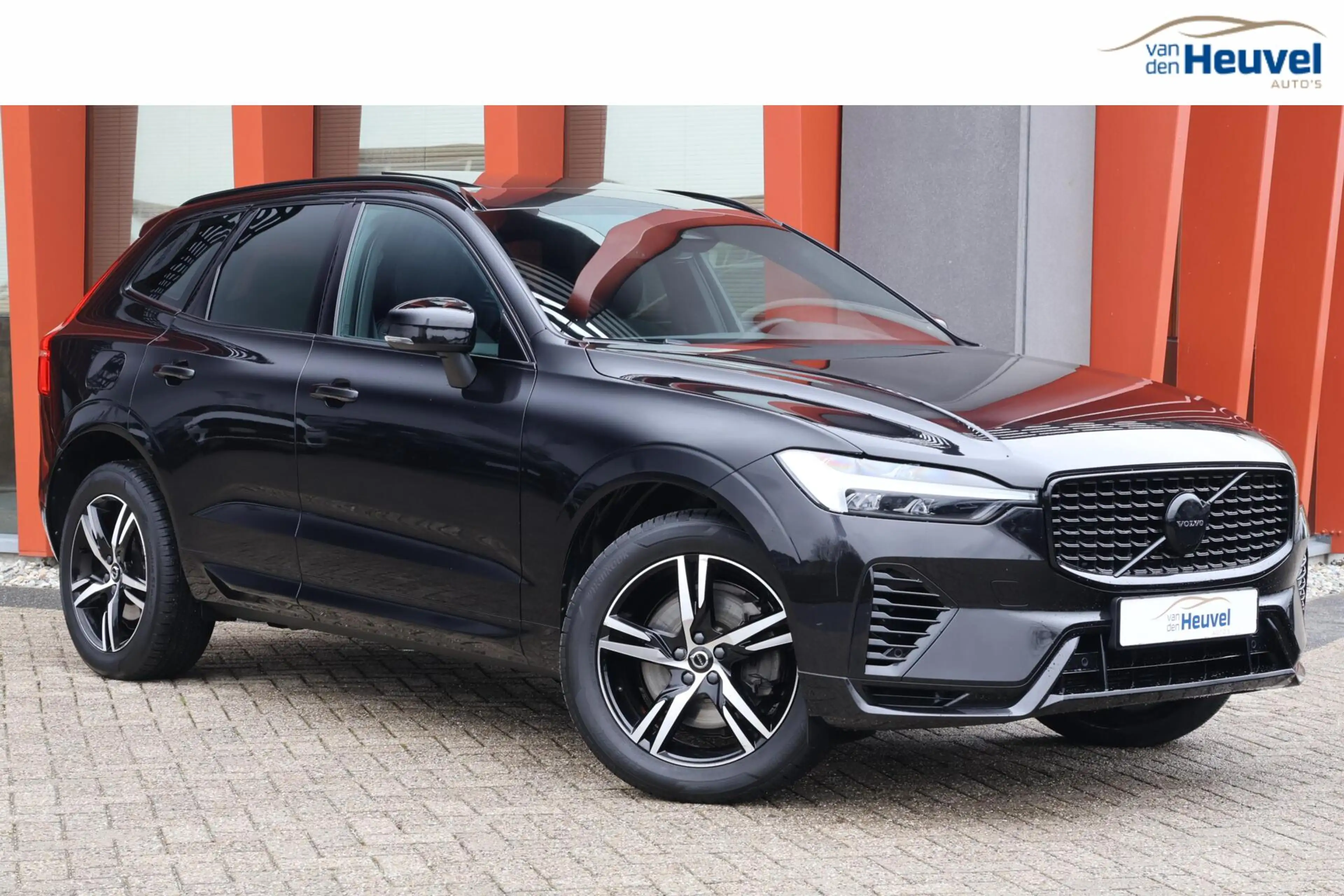 Volvo XC60 T6 Recharge AWD R-Design | Stoelverwarming | Parke