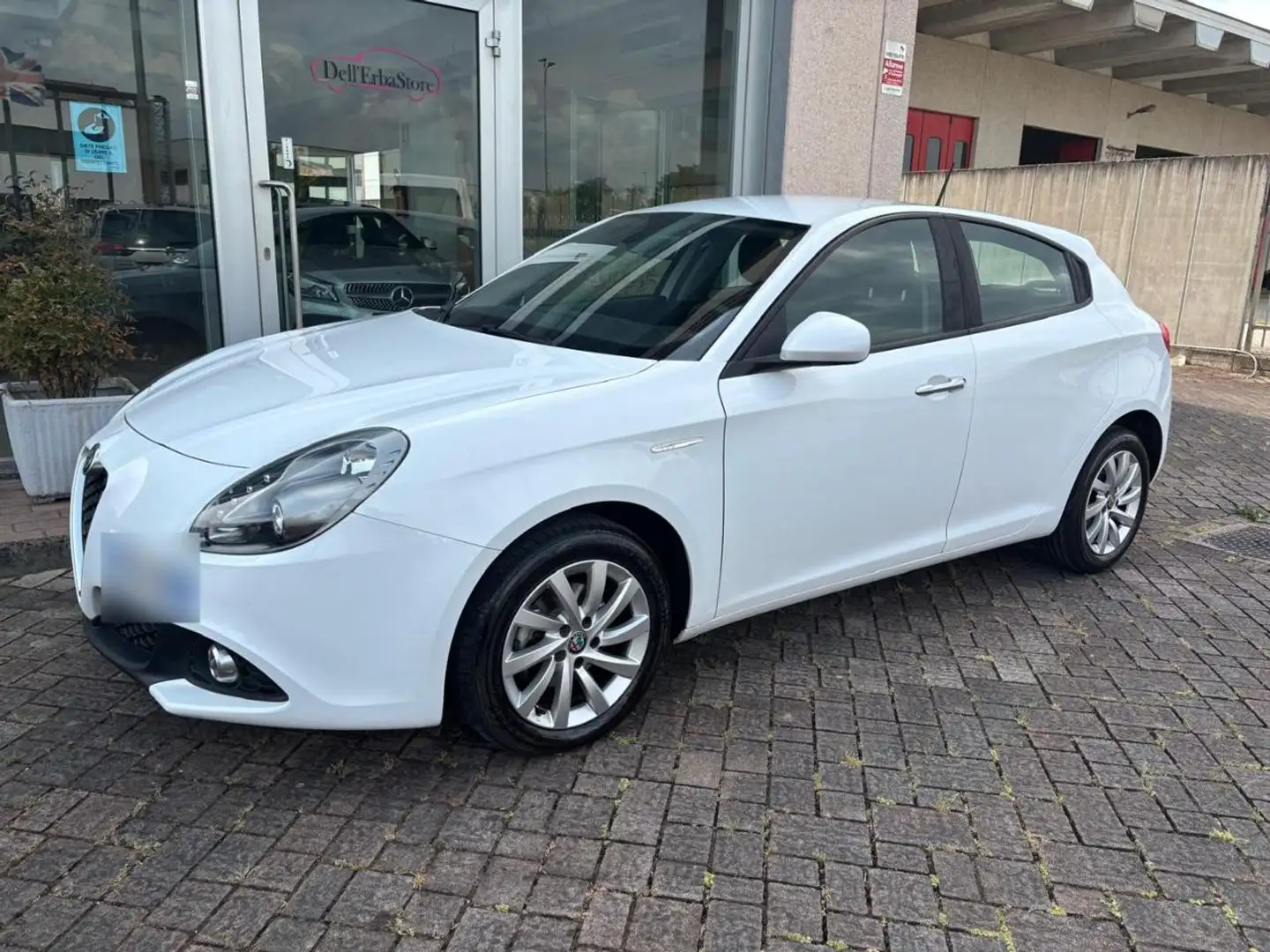 Alfa Romeo Giulietta 1.6 JTDm 120 CV Business Bianco - 2