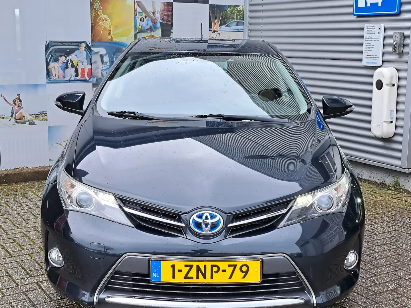 Toyota Auris 1.8 Hybrid Dynamic Automaat | 4-SEIZOENSBANDEN | T Szürke - 2