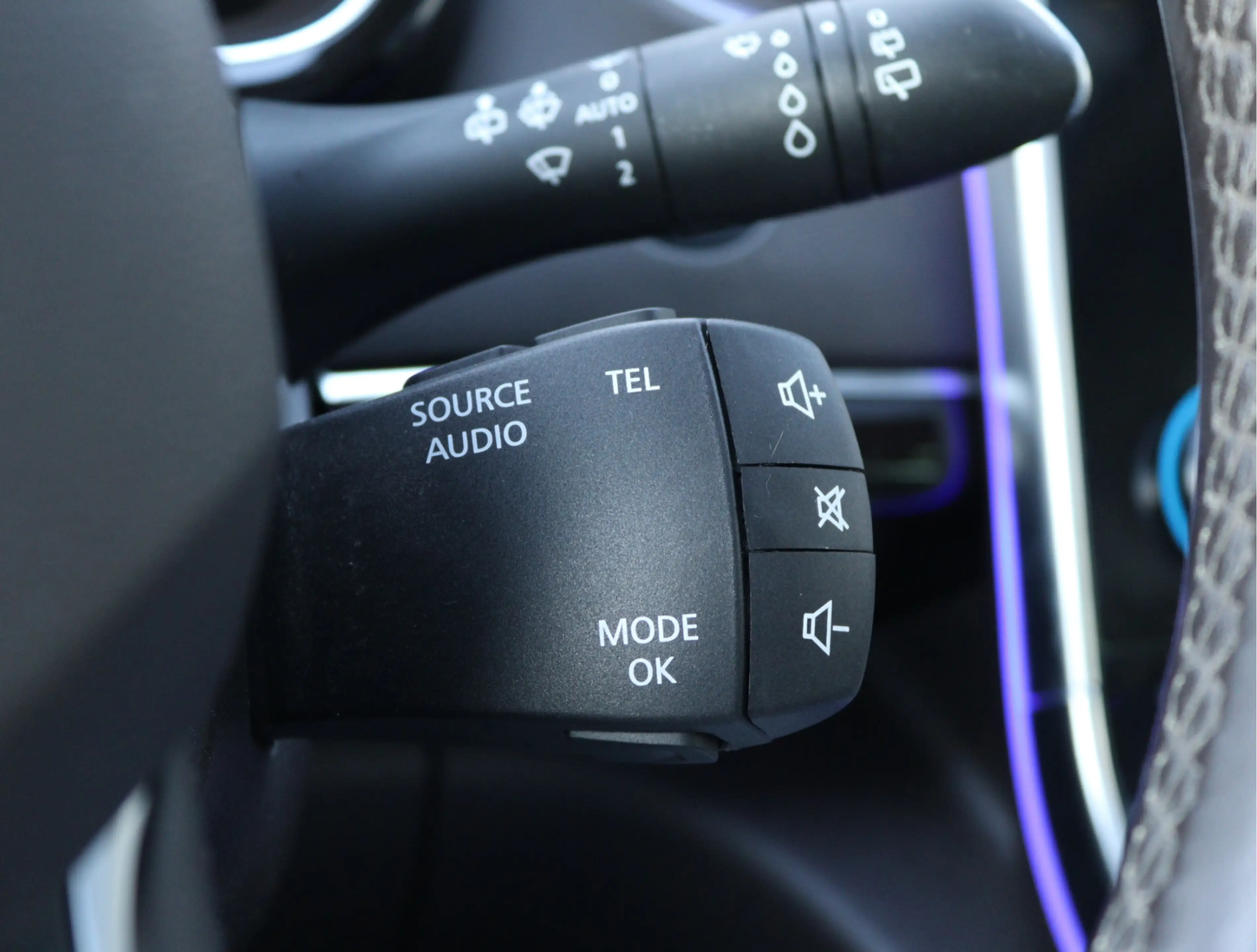 Renault Espace 1.8 TCe Limited 7p. | Trekhaak | Pano | ACC | Head — photo 41