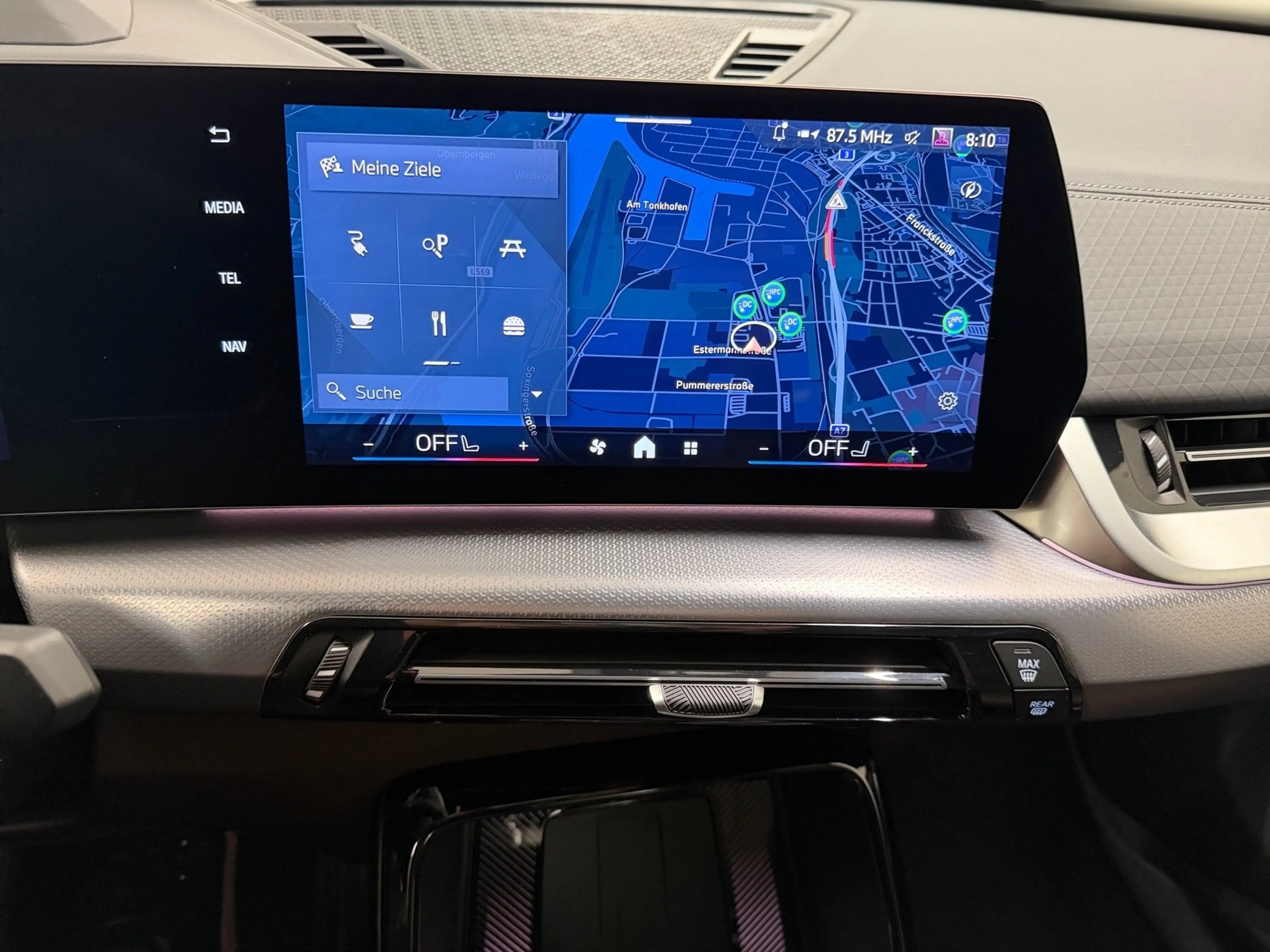 BMW iX2 xDrive30 — photo 5