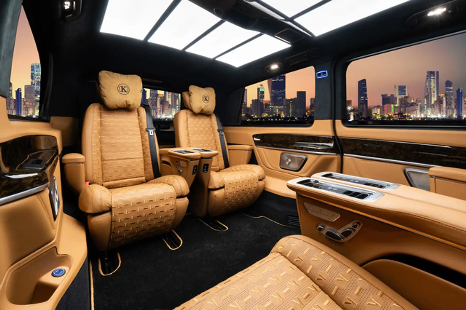 Mercedes-Benz V300 - VIP Business VAN KLASSEN 2025 - V-Klasse Zwart - 2