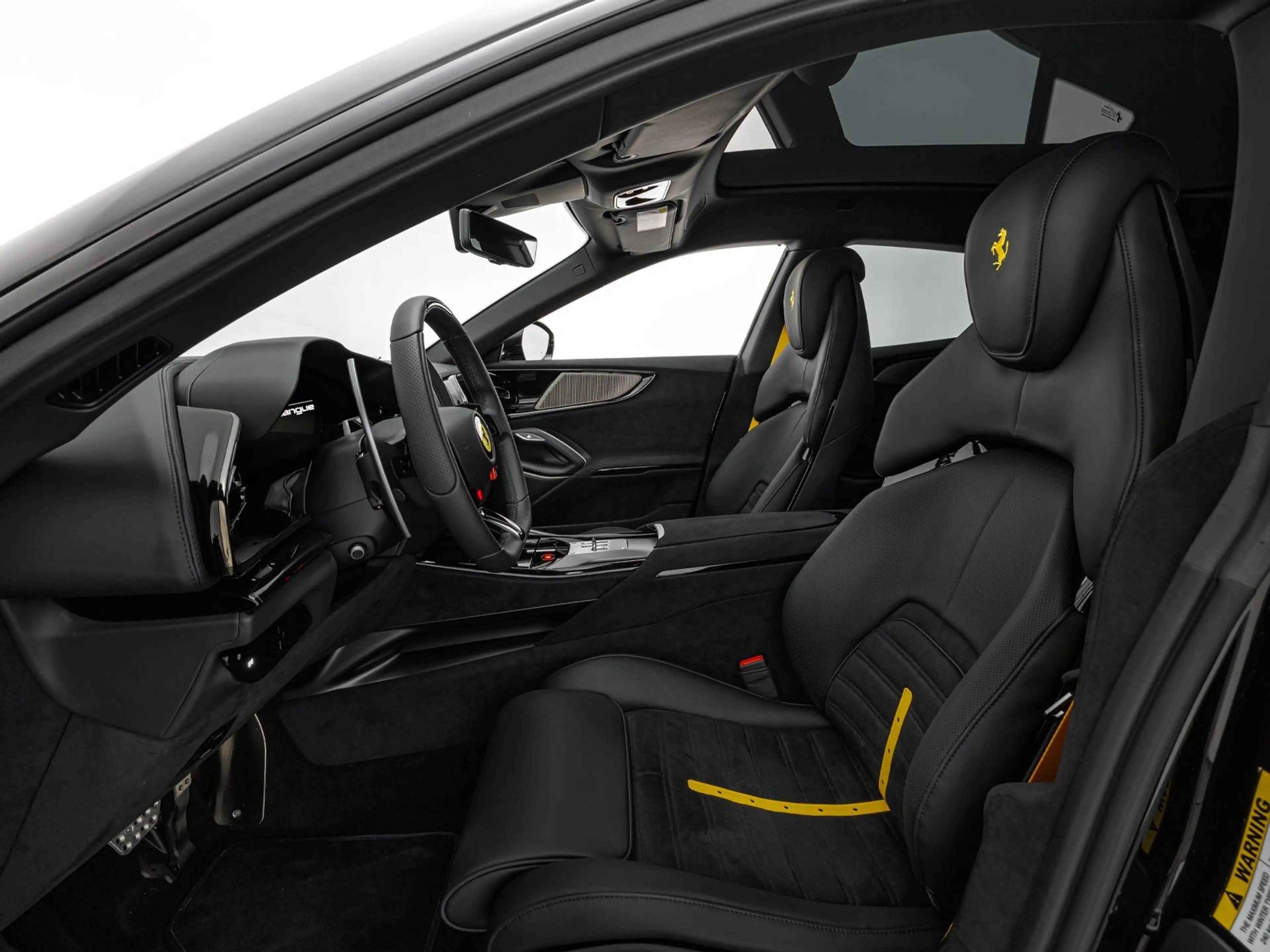 Ferrari Purosangue — photo 15
